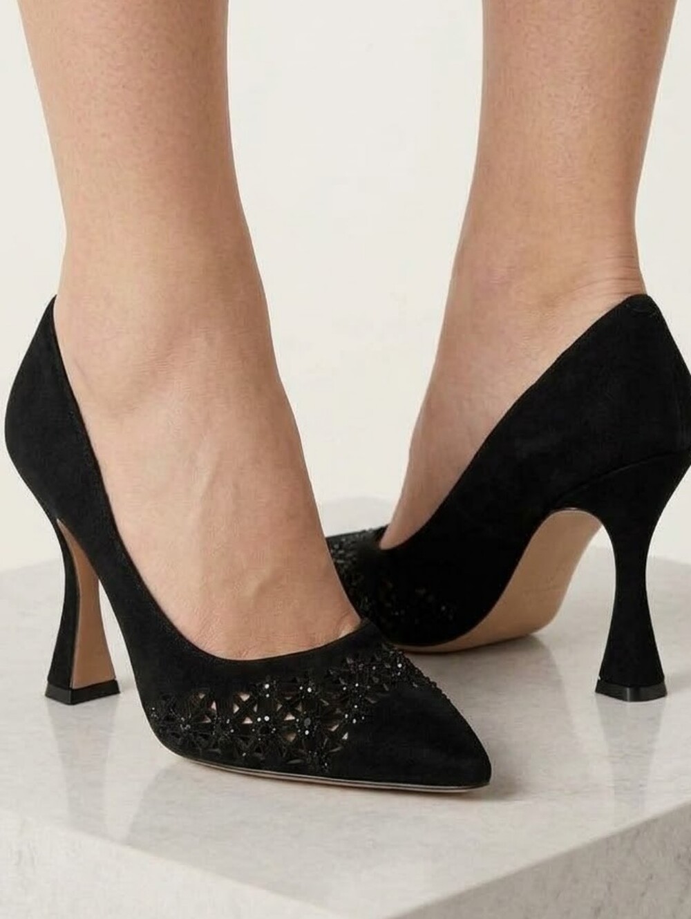 Vera Wang Vintage Crystal Beaded Satin Formal Wedding Cocktail Heels Sz 7.5